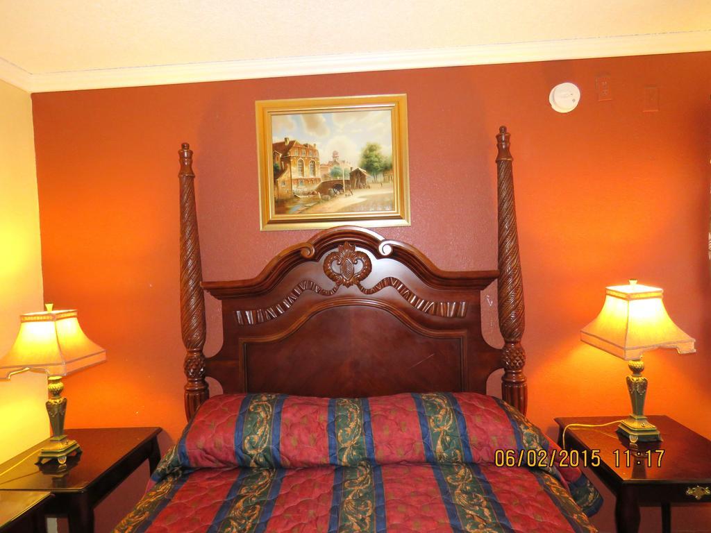 Central Inn Motel Los Angeles Room photo